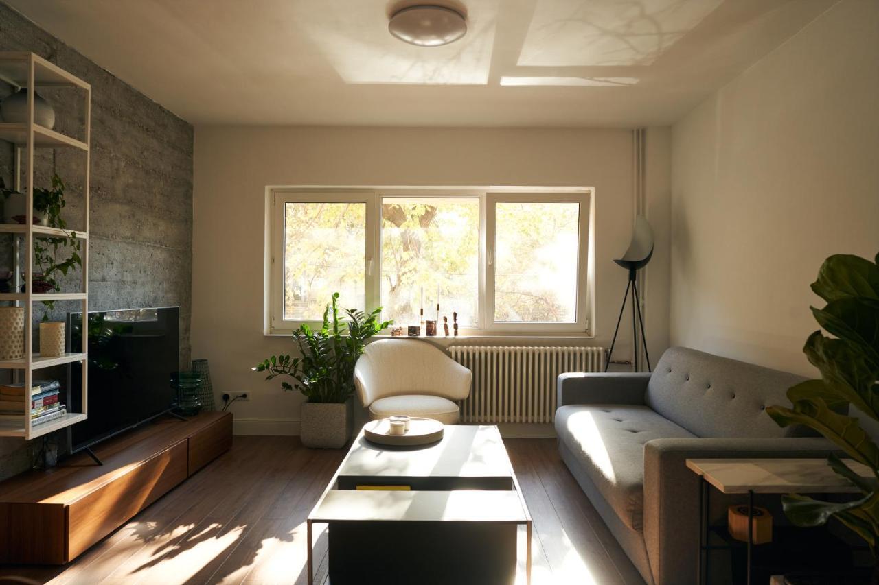 Ultracentral Two Rooms Apartment In Bukarest Exterior foto